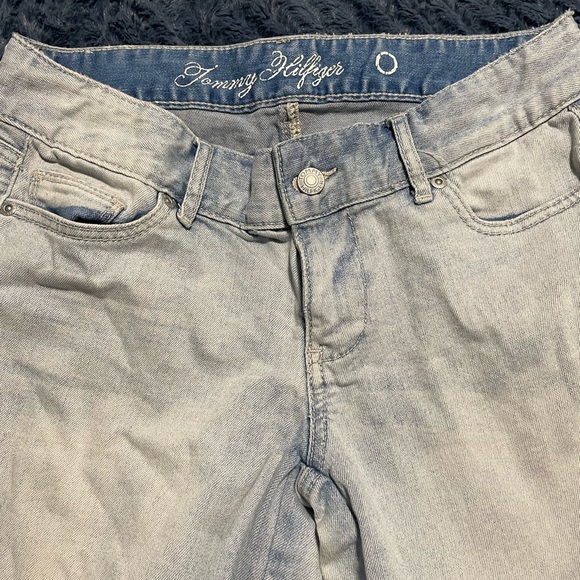Tommy Hilfiger faded light washed denim shorts size 0 NWOT - Picture 4 of 4